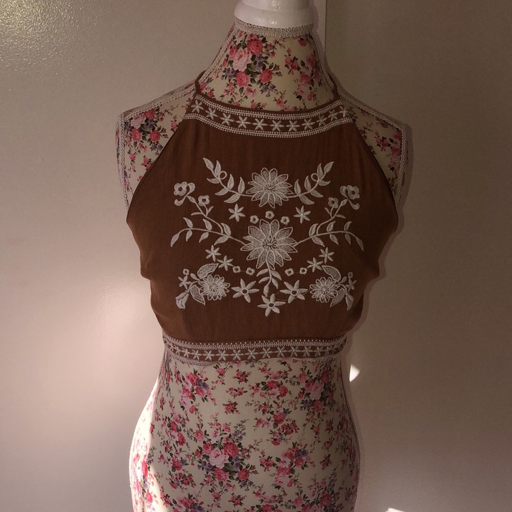 Cropped Backless Brown Top
